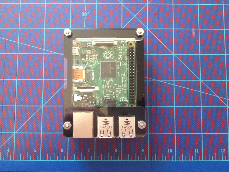 Illustration for article titled Easy Build: Raspberry Pi Emulator Box
